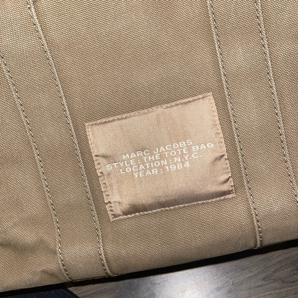 Marc Jacobs Tan and Black Tote Bag with Versatile Strap - Picture 6 of 6